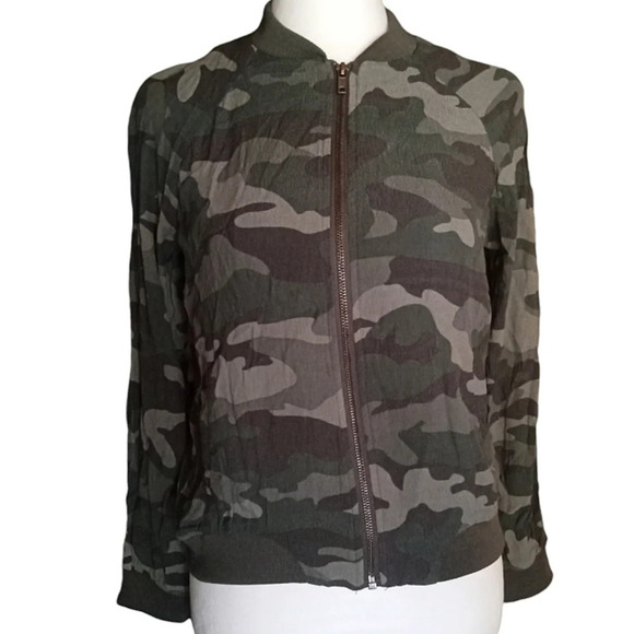 BB Dakota Can't See Me Camo Bomber Jacket Size Small - Picture 2 of 7
